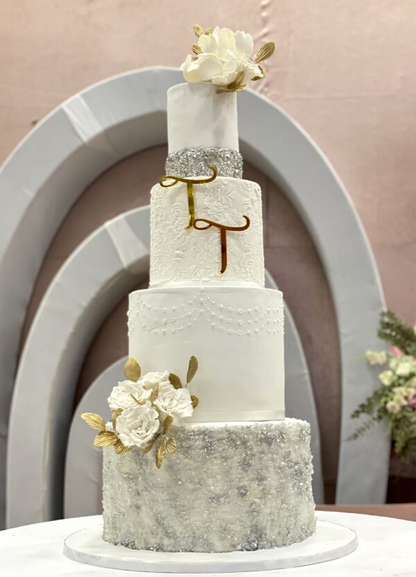 Dreamy White & Silver Cake