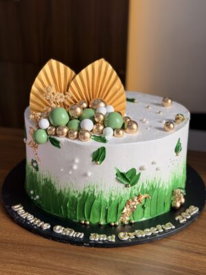 Green Garden Cake