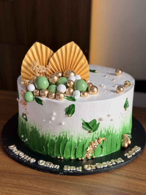 Green Garden Cake