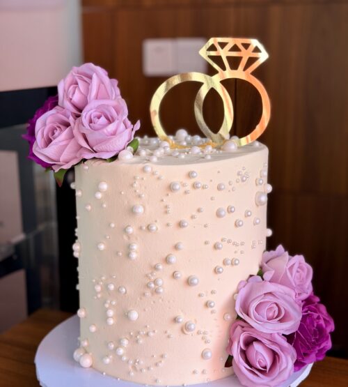 CHIC CIVIL WEDDING CAKE