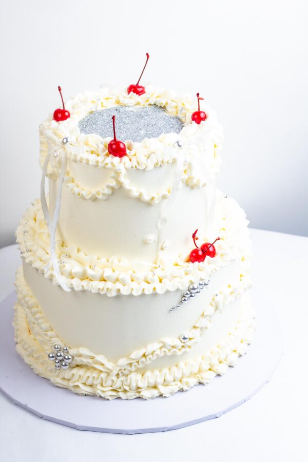 Vintage Luxe Cake